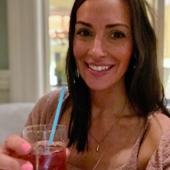 Meet your Posher, Amber - Picture 10 of 11